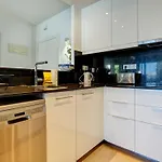 Mediterraneo Seaview By Hello Homes Apartman