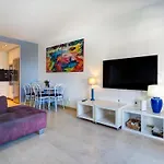 Apartman Mediterraneo Seaview By Hello Homes Sitges