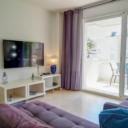 Apartment Mediterraneo Seaview By Hello Homes