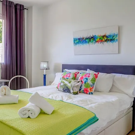 Apartment Mediterraneo Seaview By Hello Homes