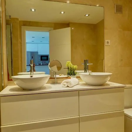 Apartment Mediterraneo Seaview By Hello Homes Sitges
